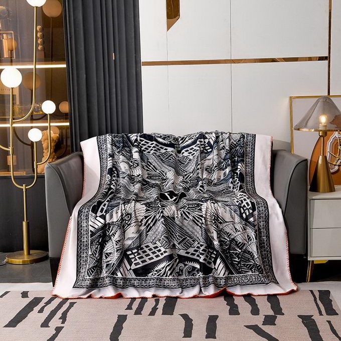 Louis Vuitton Blanket 1.5x1.5m ID:20240314-278